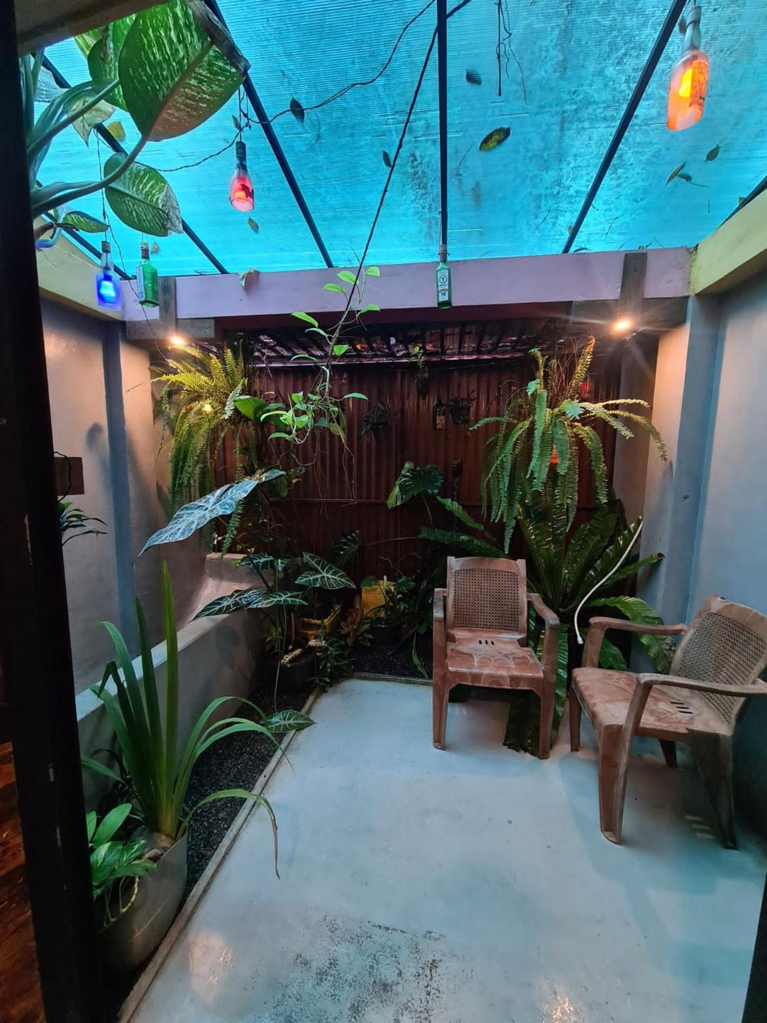La Pinchi " Pinchi'S Bed " Hotel Gampola Exterior photo